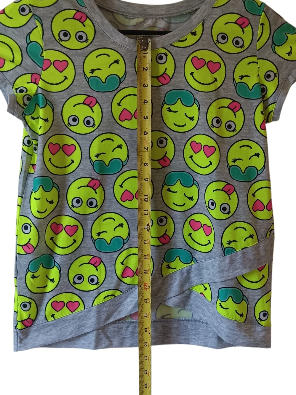 Justice girls multicolored emoji allover print short-sleeve t-shirt size (16-18)